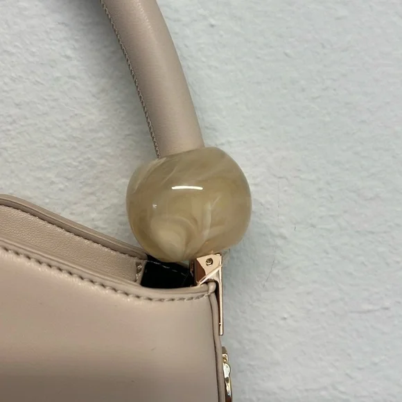 Melie Bianco Jennie Recycled Vegan Crossbody Bag | In Cream ✨ - Picture 4 of 10